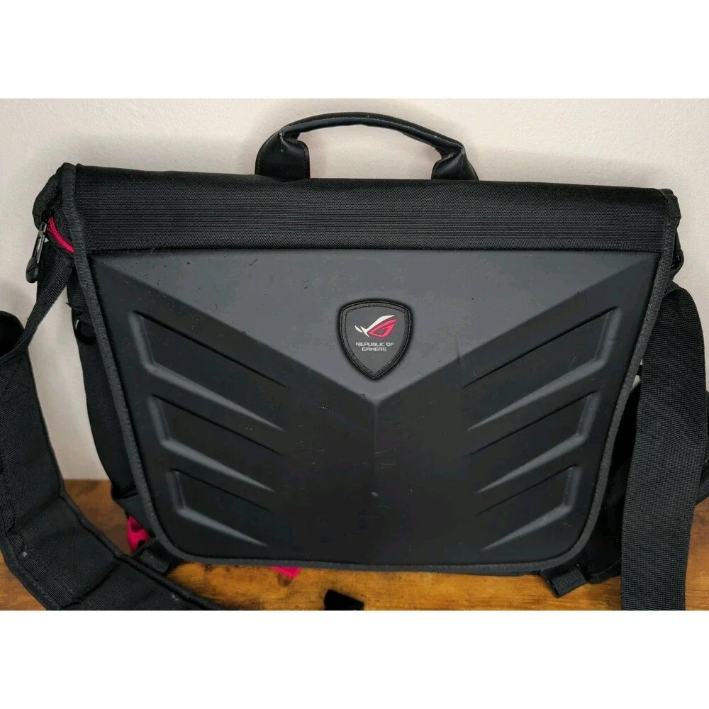 ASUS Republic of Gamers (ROG) Ranger Gaming Messenger Laptop Bag